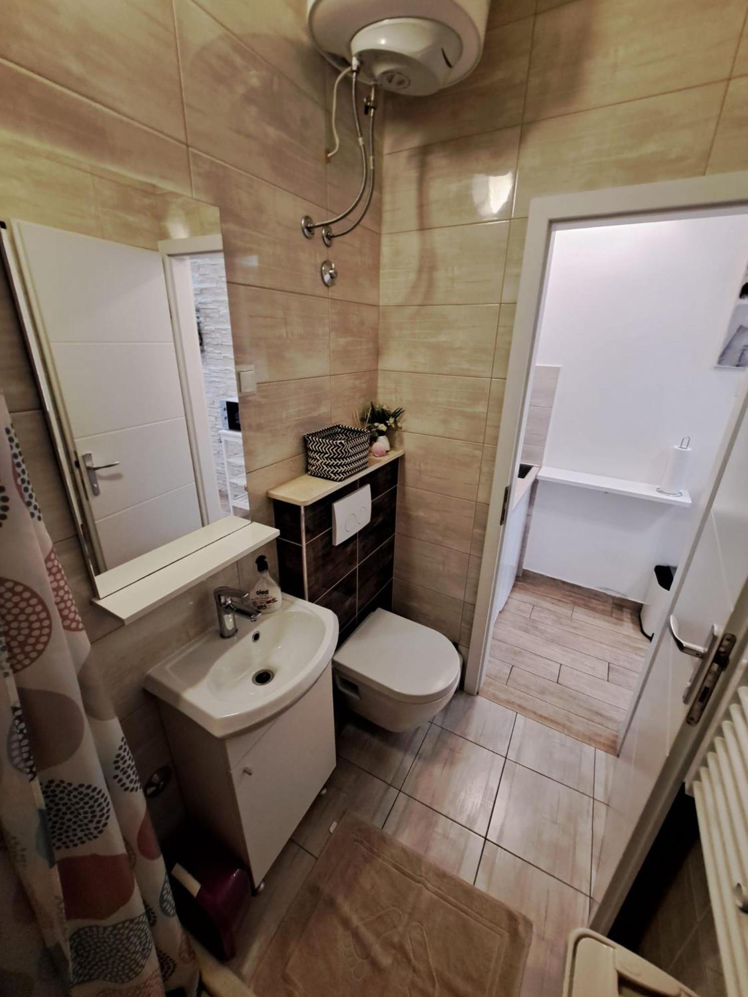 Studio Apartment Legcevic Kaštela Exteriör bild