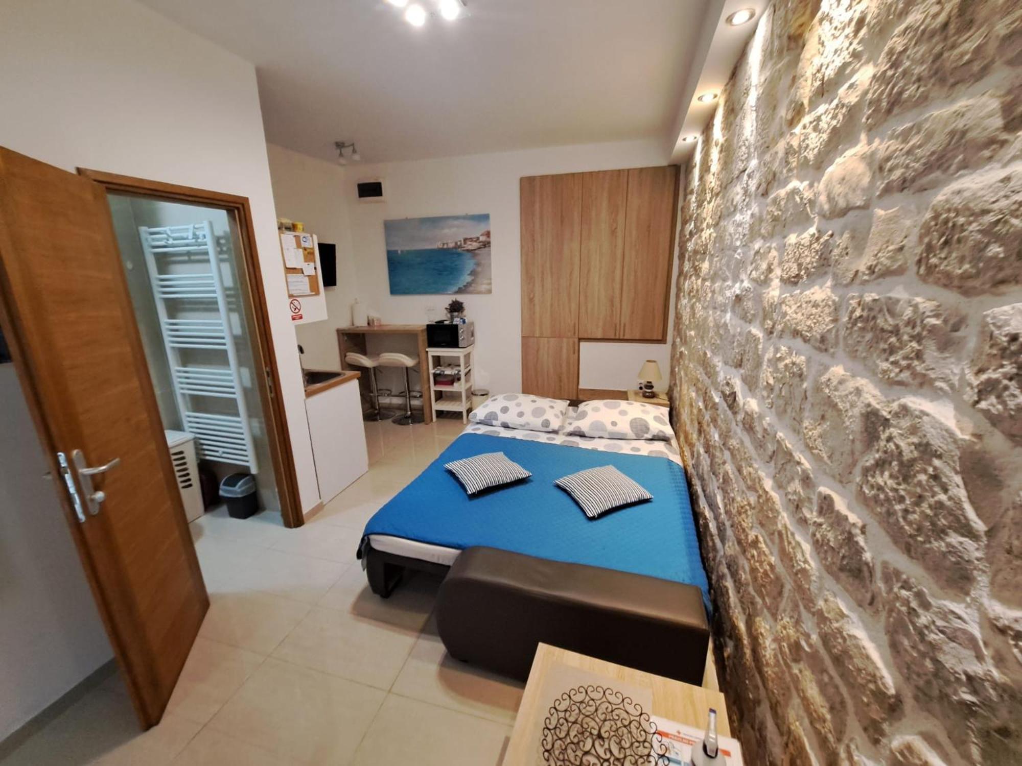 Studio Apartment Legcevic Kaštela Exteriör bild