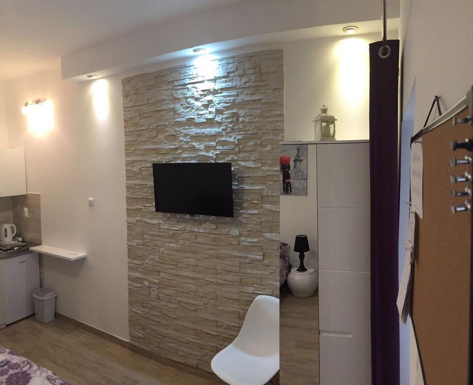 Studio Apartment Legcevic Kaštela Exteriör bild