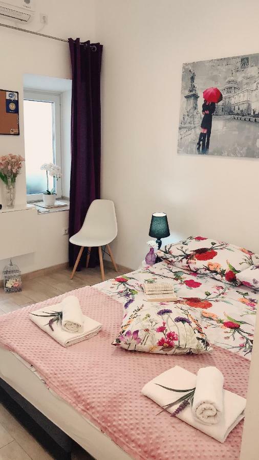 Studio Apartment Legcevic Kaštela Exteriör bild