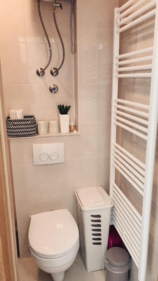 Studio Apartment Legcevic Kaštela Exteriör bild